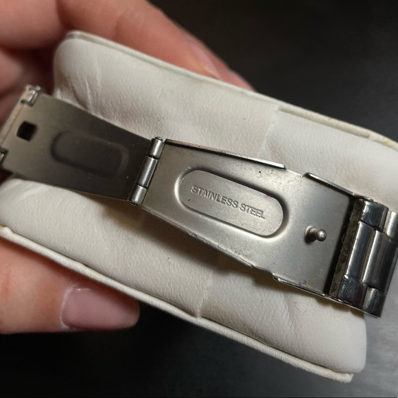 Tommy Hilfiger Pink Pearl Stainless Steel Single Clasp Watch - Picture 5 of 8